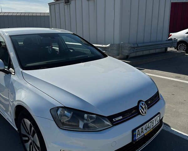 Белый Фольксваген e-Golf, объемом двигателя 0 л и пробегом 88 тыс. км за 8500 $, фото 4 на Automoto.ua