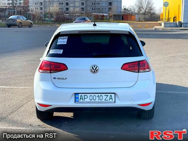 Белый Фольксваген e-Golf, объемом двигателя 0 л и пробегом 86 тыс. км за 13000 $, фото 5 на Automoto.ua