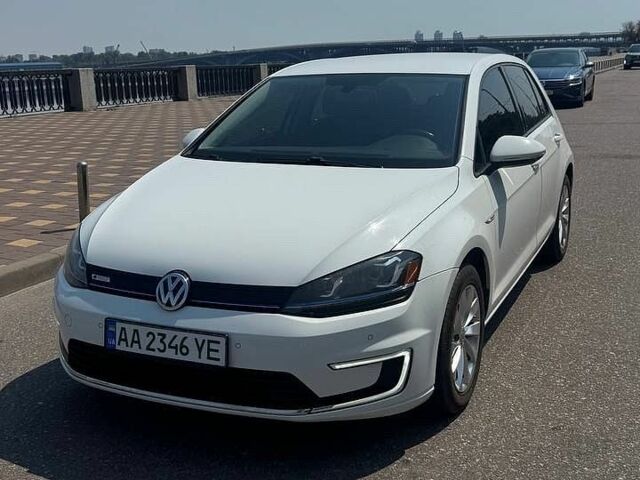 Белый Фольксваген e-Golf, объемом двигателя 0 л и пробегом 89 тыс. км за 9500 $, фото 1 на Automoto.ua