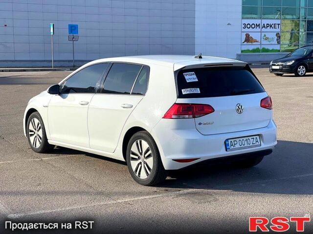 Білий Фольксваген e-Golf, об'ємом двигуна 0 л та пробігом 86 тис. км за 13000 $, фото 6 на Automoto.ua