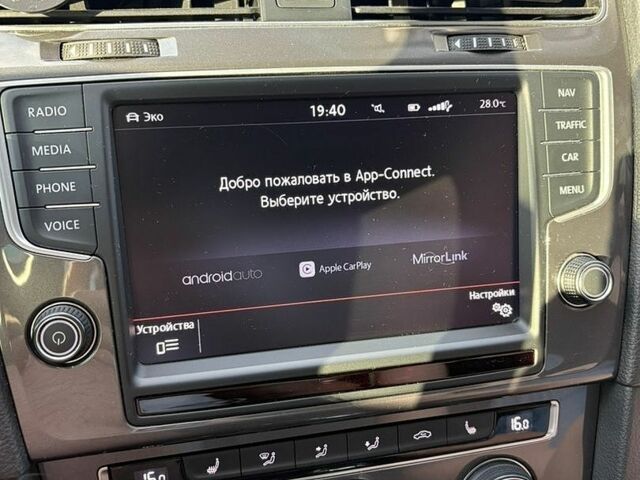 Білий Фольксваген e-Golf, об'ємом двигуна 0 л та пробігом 115 тис. км за 9500 $, фото 17 на Automoto.ua