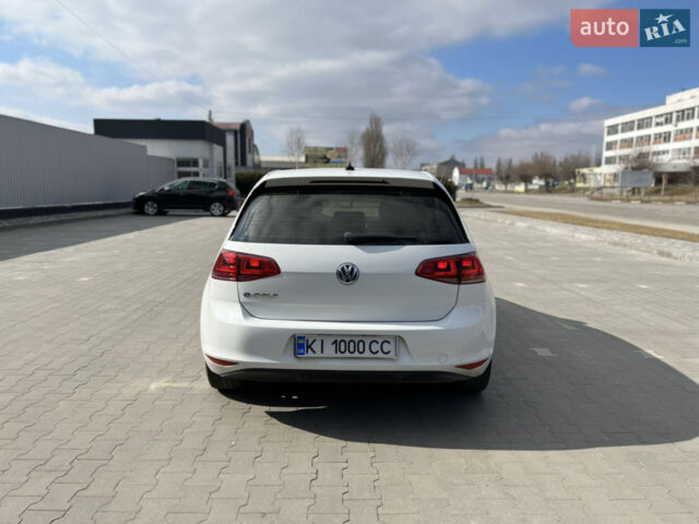 Белый Фольксваген e-Golf, объемом двигателя 0 л и пробегом 130 тыс. км за 10400 $, фото 21 на Automoto.ua