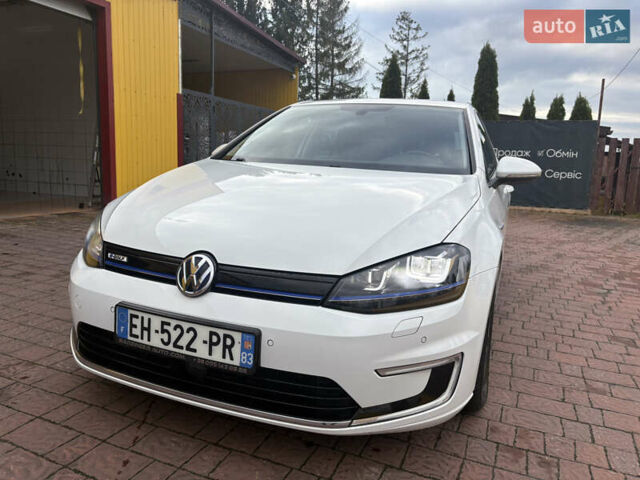 Белый Фольксваген e-Golf, объемом двигателя 0 л и пробегом 110 тыс. км за 8800 $, фото 1 на Automoto.ua