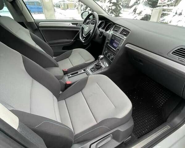 Белый Фольксваген e-Golf, объемом двигателя 0 л и пробегом 92 тыс. км за 8900 $, фото 15 на Automoto.ua