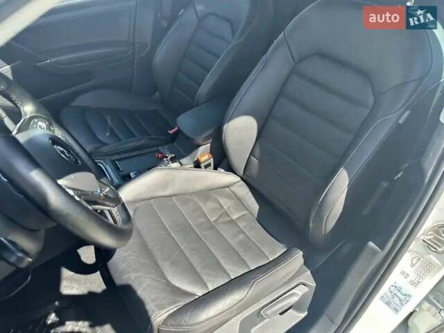 Білий Фольксваген e-Golf, об'ємом двигуна 0 л та пробігом 160 тис. км за 9200 $, фото 8 на Automoto.ua