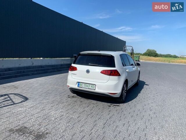 Белый Фольксваген e-Golf, объемом двигателя 0 л и пробегом 91 тыс. км за 8000 $, фото 4 на Automoto.ua