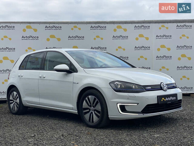 Белый Фольксваген e-Golf, объемом двигателя 0 л и пробегом 132 тыс. км за 9500 $, фото 1 на Automoto.ua