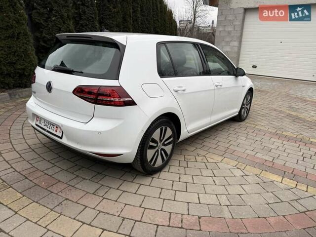 Білий Фольксваген e-Golf, об'ємом двигуна 0 л та пробігом 34 тис. км за 11999 $, фото 5 на Automoto.ua