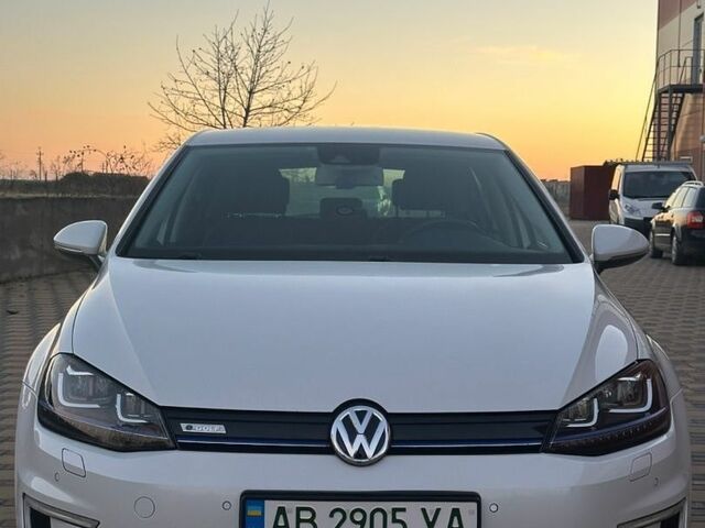 Білий Фольксваген e-Golf, об'ємом двигуна 0 л та пробігом 112 тис. км за 9500 $, фото 10 на Automoto.ua