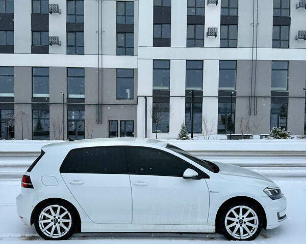Білий Фольксваген e-Golf, об'ємом двигуна 0 л та пробігом 145 тис. км за 9300 $, фото 7 на Automoto.ua