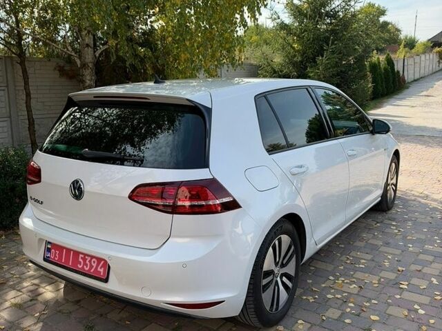 Белый Фольксваген e-Golf, объемом двигателя 0 л и пробегом 176 тыс. км за 9499 $, фото 9 на Automoto.ua