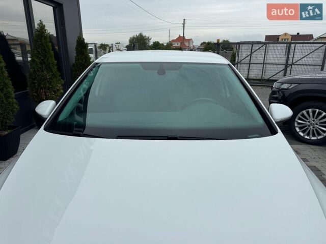 Білий Фольксваген e-Golf, об'ємом двигуна 0 л та пробігом 104 тис. км за 9500 $, фото 10 на Automoto.ua