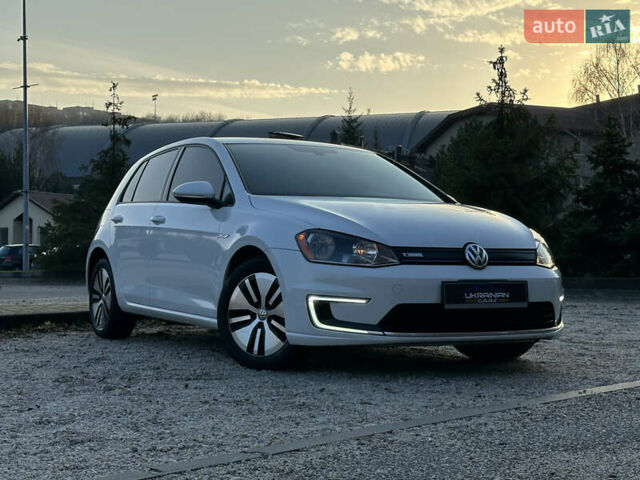 Белый Фольксваген e-Golf, объемом двигателя 0 л и пробегом 92 тыс. км за 7999 $, фото 1 на Automoto.ua