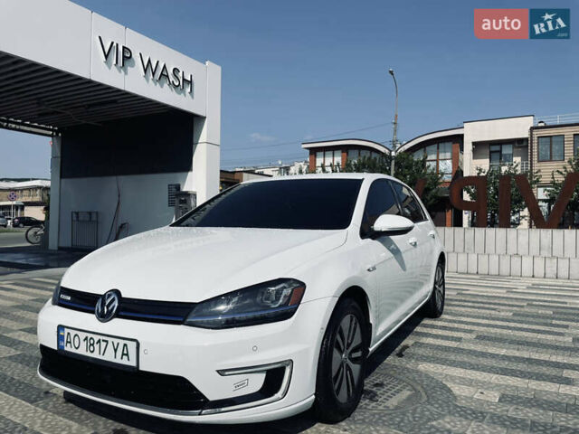 Белый Фольксваген e-Golf, объемом двигателя 0 л и пробегом 59 тыс. км за 9400 $, фото 2 на Automoto.ua