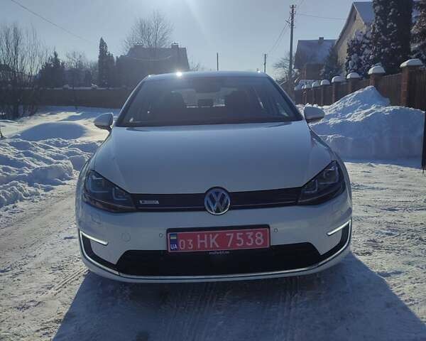 Білий Фольксваген e-Golf, об'ємом двигуна 0 л та пробігом 107 тис. км за 7300 $, фото 3 на Automoto.ua