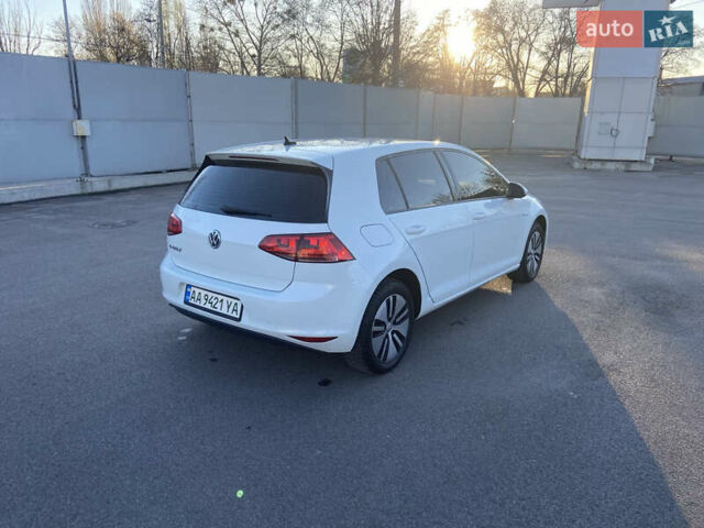 Белый Фольксваген e-Golf, объемом двигателя 0 л и пробегом 113 тыс. км за 9000 $, фото 5 на Automoto.ua