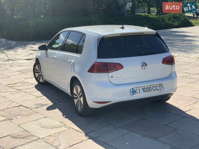 Белый Фольксваген e-Golf, объемом двигателя 0 л и пробегом 130 тыс. км за 10400 $, фото 62 на Automoto.ua