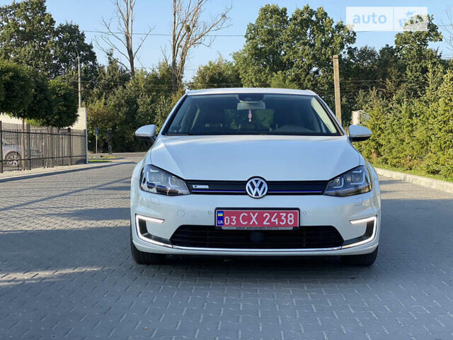 Белый Фольксваген e-Golf, объемом двигателя 0 л и пробегом 125 тыс. км за 13500 $, фото 10 на Automoto.ua