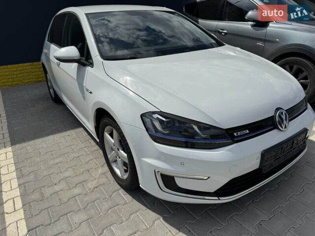 Белый Фольксваген e-Golf, объемом двигателя 0 л и пробегом 186 тыс. км за 9500 $, фото 2 на Automoto.ua