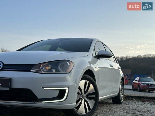Белый Фольксваген e-Golf, объемом двигателя 0 л и пробегом 92 тыс. км за 7999 $, фото 3 на Automoto.ua