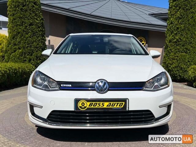 Белый Фольксваген e-Golf, объемом двигателя 24 л и пробегом 77 тыс. км за 10999 $, фото 1 на Automoto.ua