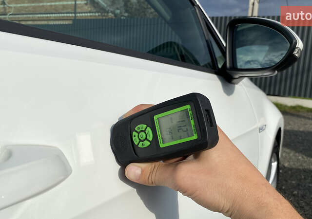 Белый Фольксваген e-Golf, объемом двигателя 0 л и пробегом 132 тыс. км за 9500 $, фото 111 на Automoto.ua