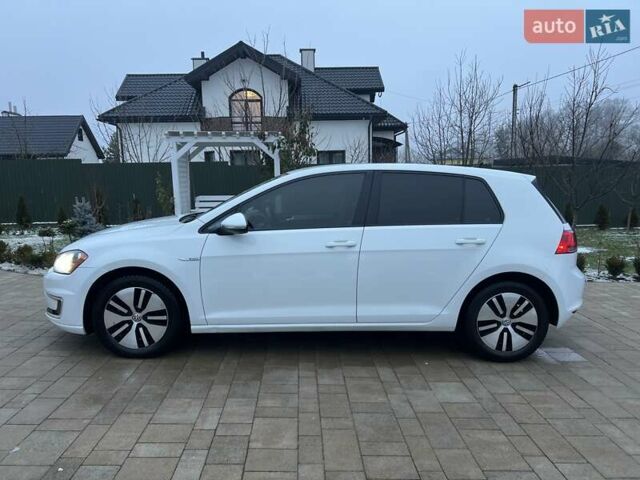 Белый Фольксваген e-Golf, объемом двигателя 0 л и пробегом 93 тыс. км за 8000 $, фото 4 на Automoto.ua