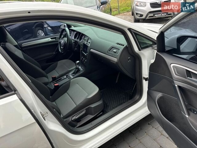 Білий Фольксваген e-Golf, об'ємом двигуна 0 л та пробігом 104 тис. км за 9500 $, фото 19 на Automoto.ua