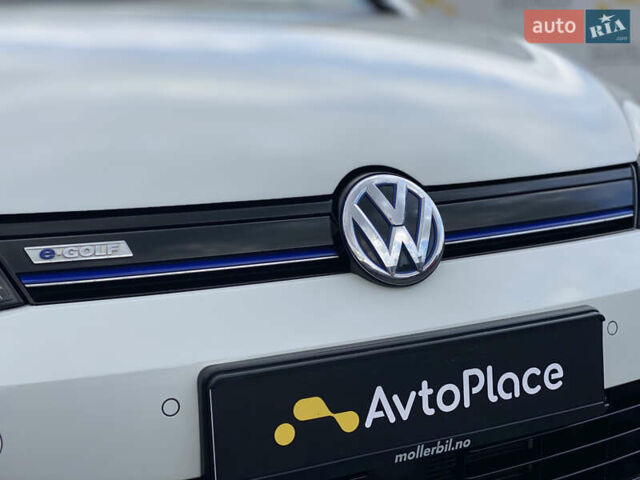 Белый Фольксваген e-Golf, объемом двигателя 0 л и пробегом 132 тыс. км за 9500 $, фото 61 на Automoto.ua