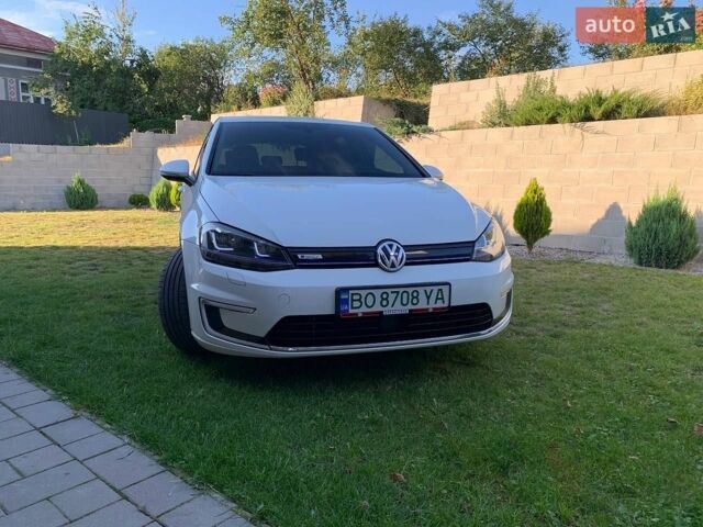 Белый Фольксваген e-Golf, объемом двигателя 0 л и пробегом 104 тыс. км за 9500 $, фото 14 на Automoto.ua