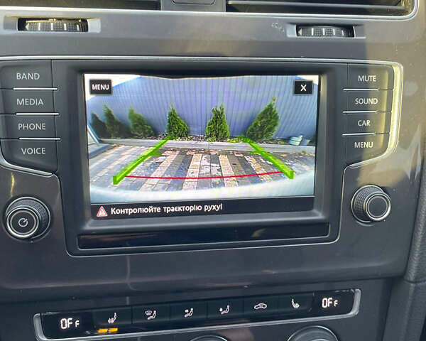 Белый Фольксваген e-Golf, объемом двигателя 0 л и пробегом 102 тыс. км за 7100 $, фото 27 на Automoto.ua