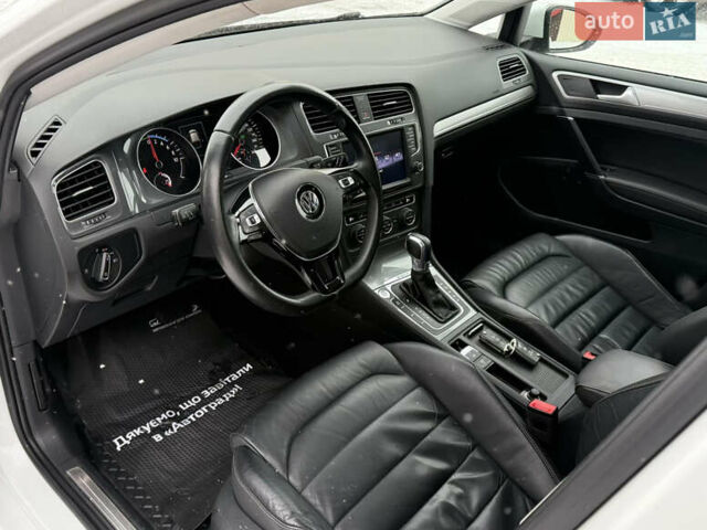 Белый Фольксваген e-Golf, объемом двигателя 0 л и пробегом 149 тыс. км за 8800 $, фото 20 на Automoto.ua