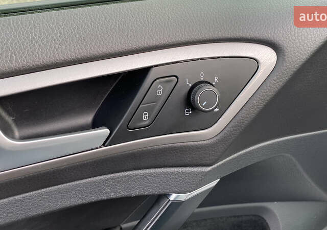 Белый Фольксваген e-Golf, объемом двигателя 0 л и пробегом 132 тыс. км за 9500 $, фото 97 на Automoto.ua