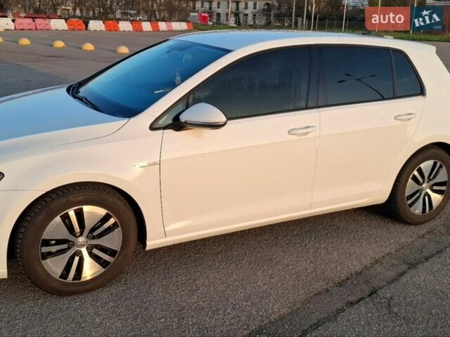 Білий Фольксваген e-Golf, об'ємом двигуна 0 л та пробігом 151 тис. км за 10200 $, фото 22 на Automoto.ua