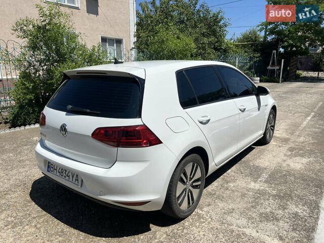 Белый Фольксваген e-Golf, объемом двигателя 0 л и пробегом 126 тыс. км за 9500 $, фото 5 на Automoto.ua