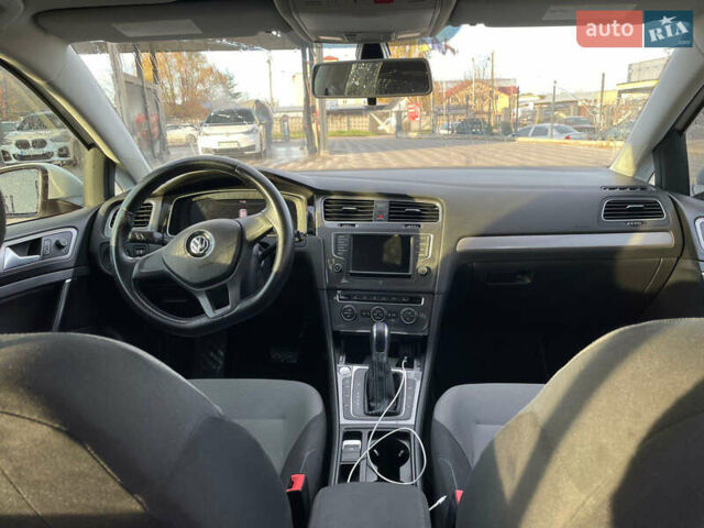 Белый Фольксваген e-Golf, объемом двигателя 0 л и пробегом 102 тыс. км за 7100 $, фото 14 на Automoto.ua