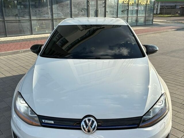 Білий Фольксваген e-Golf, об'ємом двигуна 0 л та пробігом 115 тис. км за 9500 $, фото 1 на Automoto.ua