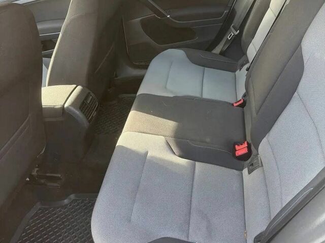 Белый Фольксваген e-Golf, объемом двигателя 0 л и пробегом 107 тыс. км за 9200 $, фото 25 на Automoto.ua