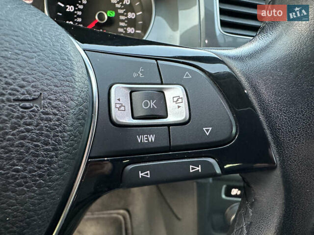 Белый Фольксваген e-Golf, объемом двигателя 0 л и пробегом 92 тыс. км за 7999 $, фото 20 на Automoto.ua