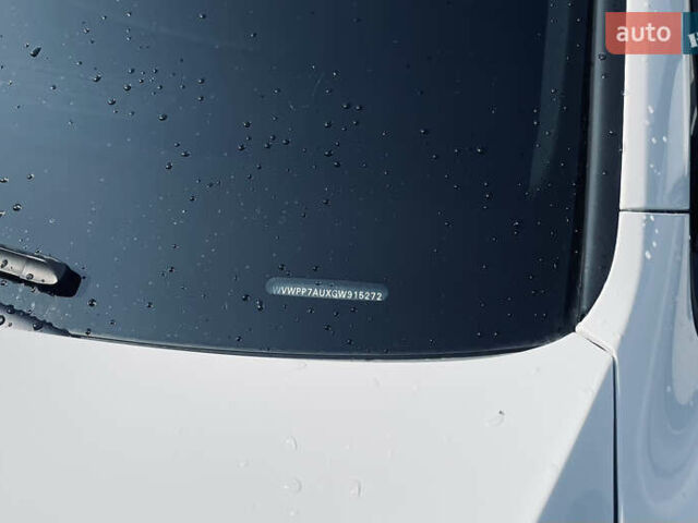 Белый Фольксваген e-Golf, объемом двигателя 0 л и пробегом 59 тыс. км за 9400 $, фото 12 на Automoto.ua