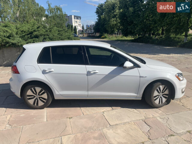 Белый Фольксваген e-Golf, объемом двигателя 0 л и пробегом 130 тыс. км за 10400 $, фото 65 на Automoto.ua