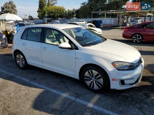 Фольксваген e-Golf 2016 в Кропивницком (Кировограде) на Automoto.ua Белый Фольксваген e-Golf, объемом двигателя 0 л и пробегом 103 тыс. км за 2300 $, фото 3 на Automoto.ua