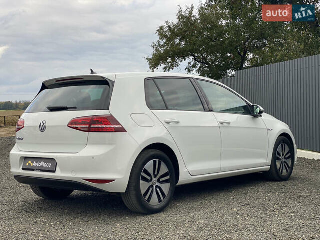 Белый Фольксваген e-Golf, объемом двигателя 0 л и пробегом 132 тыс. км за 9500 $, фото 17 на Automoto.ua