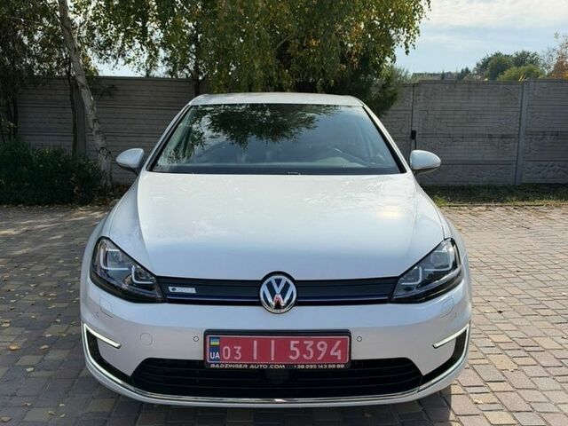 Белый Фольксваген e-Golf, объемом двигателя 0 л и пробегом 176 тыс. км за 9499 $, фото 1 на Automoto.ua