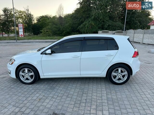 Белый Фольксваген e-Golf, объемом двигателя 0 л и пробегом 131 тыс. км за 8700 $, фото 8 на Automoto.ua