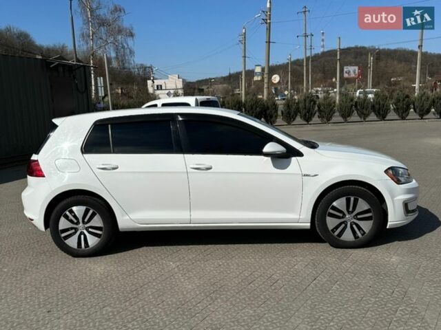 Білий Фольксваген e-Golf, об'ємом двигуна 0 л та пробігом 88 тис. км за 12000 $, фото 3 на Automoto.ua
