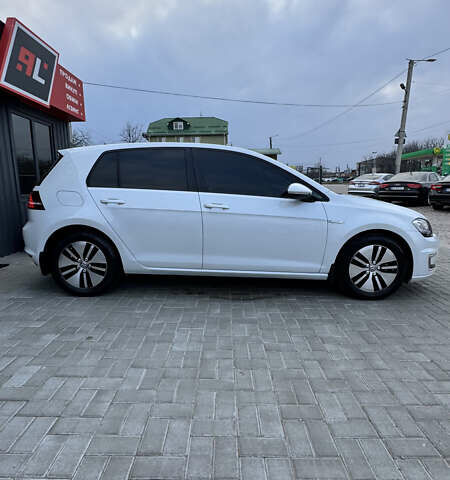 Белый Фольксваген e-Golf, объемом двигателя 0 л и пробегом 154 тыс. км за 9900 $, фото 6 на Automoto.ua