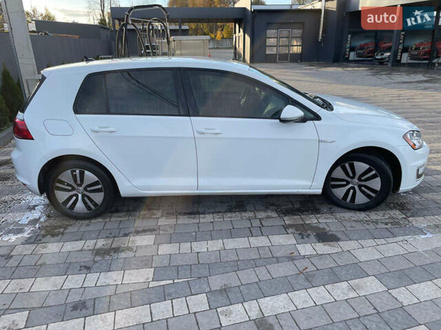 Белый Фольксваген e-Golf, объемом двигателя 0 л и пробегом 102 тыс. км за 7100 $, фото 7 на Automoto.ua