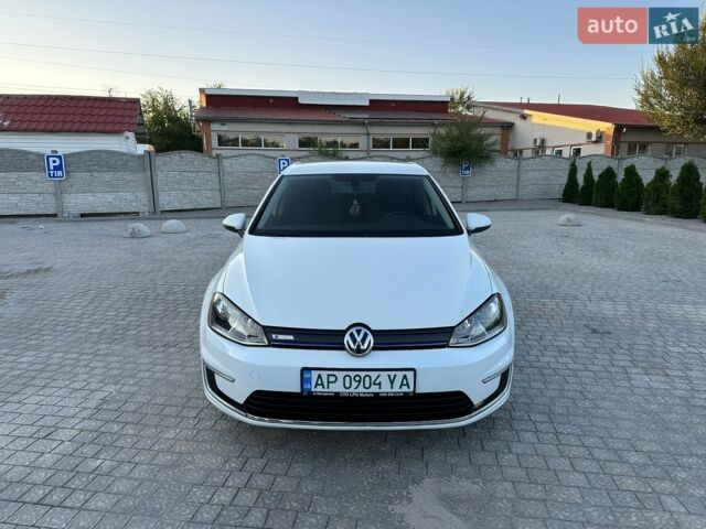 Белый Фольксваген e-Golf, объемом двигателя 0 л и пробегом 131 тыс. км за 8700 $, фото 2 на Automoto.ua