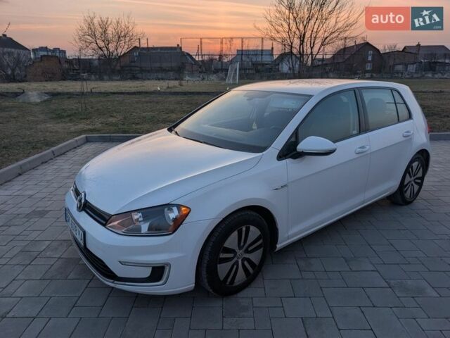 Білий Фольксваген e-Golf, об'ємом двигуна 0 л та пробігом 140 тис. км за 7999 $, фото 12 на Automoto.ua